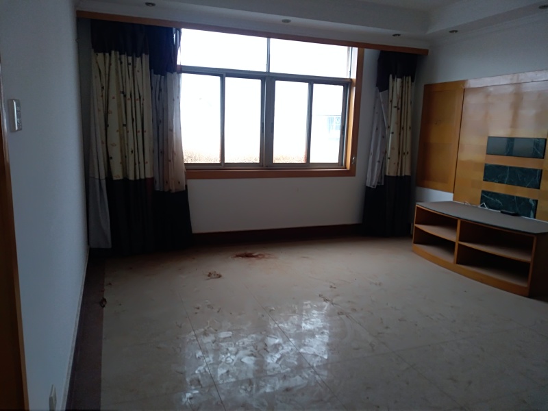 4室2廳1陽臺 春苑小區(qū)其他