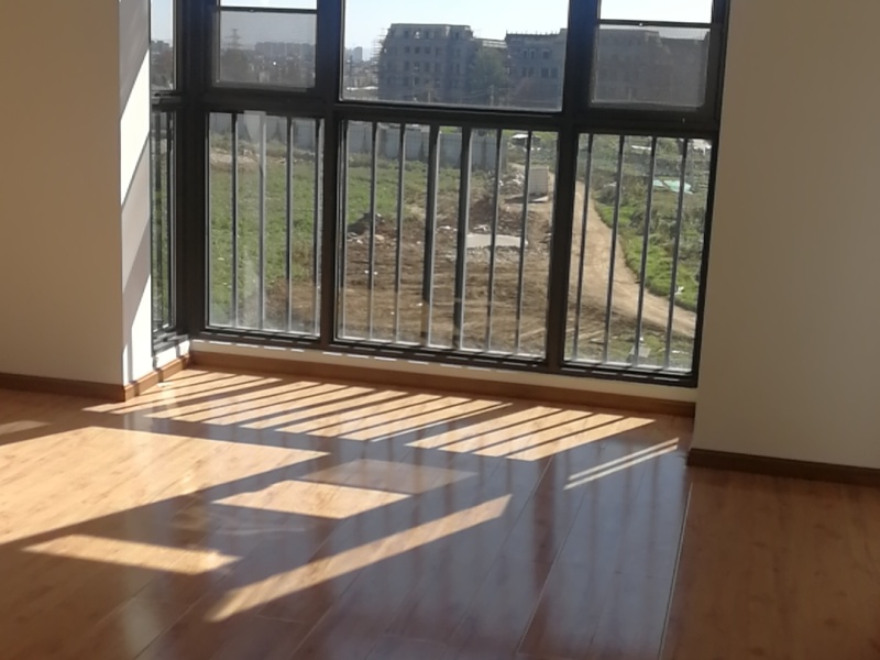 4室2廳2陽臺 萬和花園臥室