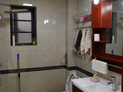 1室1廳1陽(yáng)臺(tái) 德潤(rùn)朗悅灣