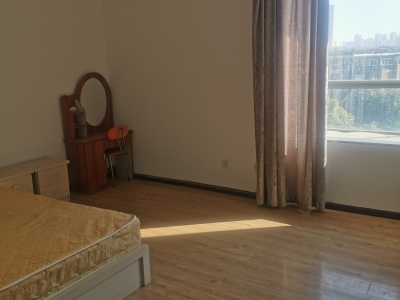 2室2廳1陽臺 荷塘月色