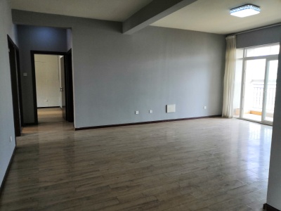 3室2廳1陽臺 溪麓南郡