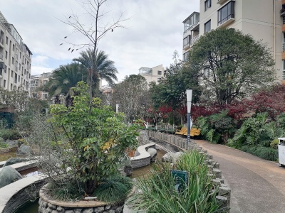 4室2廳2陽臺 銀海山水間