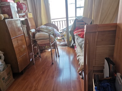 2室1廳1陽臺(tái) 龍江苑