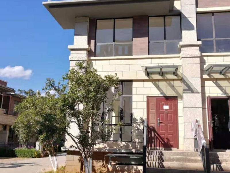 5室2廳4陽(yáng)臺(tái) 富春山居別墅客廳