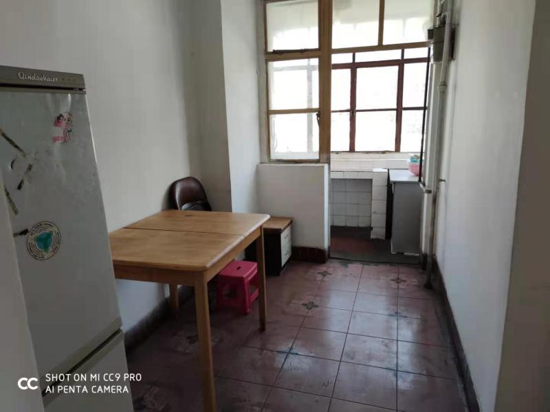 2室2廳 席子營(yíng)二期農(nóng)貿(mào)市場(chǎng)廚房