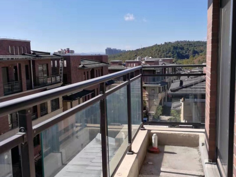 5室2廳4陽(yáng)臺(tái) 富春山居別墅客廳