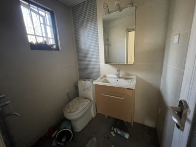 3室2廳2陽臺 南亞未來城一期