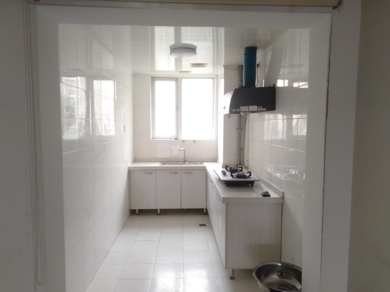 4室2廳1陽臺 世紀城華春苑客廳