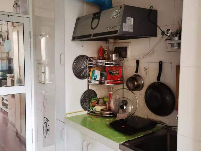 1室1廳1陽(yáng)臺(tái) 云嶺天驕陽(yáng)臺(tái)