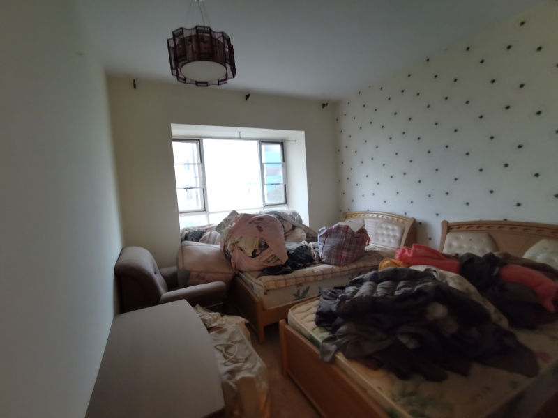 3室2廳1陽臺 佳湖花園臥室