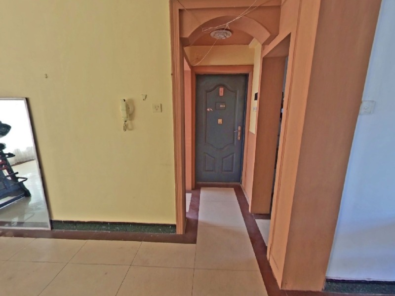 3室2廳1陽臺 巴士家園其他