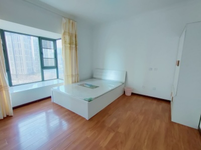 3室2廳1陽臺 恒大翡翠華庭