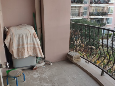 4室2廳2陽(yáng)臺(tái) 競(jìng)達(dá)花園