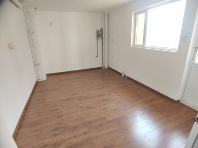 6室2廳2陽臺 世紀城華春苑