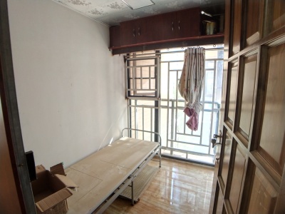 3室1廳1陽(yáng)臺(tái) 中豪逸境花園