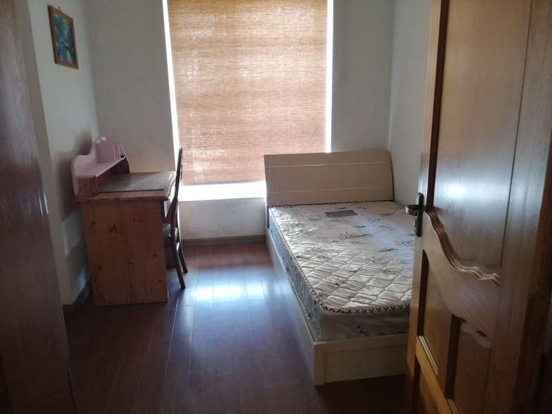 3室2廳1陽臺 佳湖花園客廳