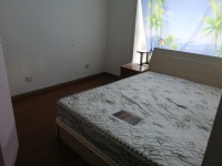 3室2廳1陽臺 佳湖花園客廳