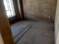 5室2廳3陽(yáng)臺(tái) 金江小區(qū)旭苑客廳