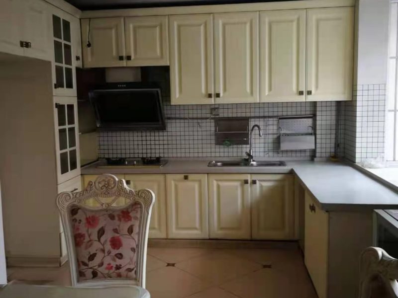 5室3廳2陽臺 上游水岸一期別墅餐廳