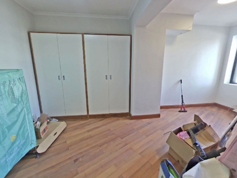 6室2廳2陽臺(tái) 金康園其他