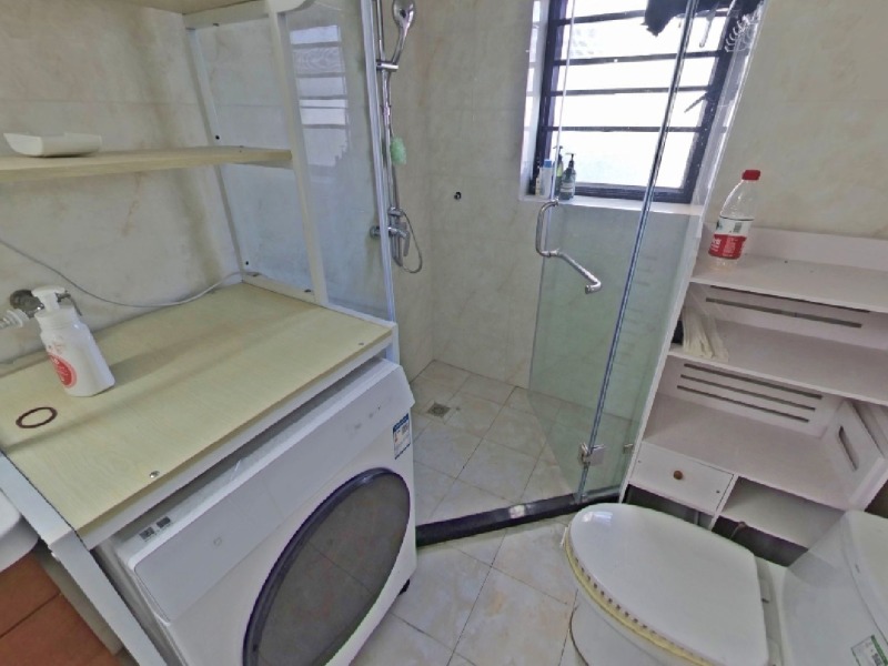 6室2廳2陽臺(tái) 金康園衛(wèi)生間