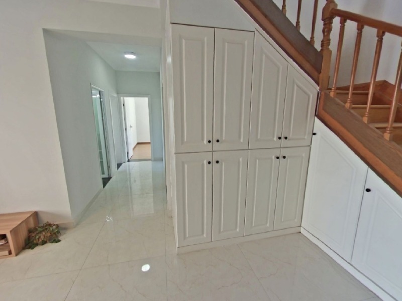 6室2廳2陽臺(tái) 金康園其他