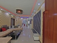 4室2廳2陽臺 香樟俊園二期客廳