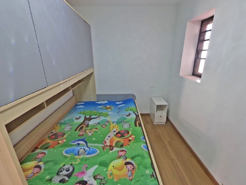 6室2廳2陽臺(tái) 金康園其他