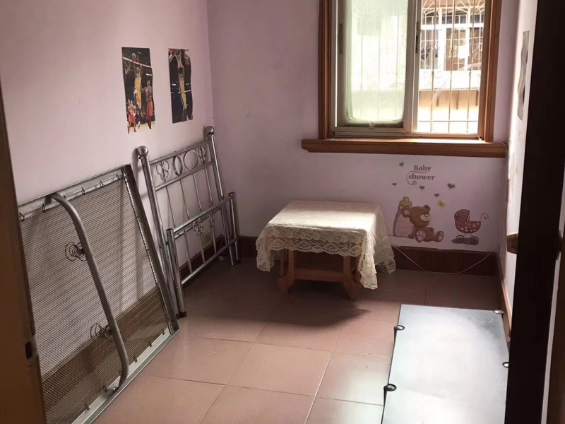 3室2厅1阳台 前卫营餐厅