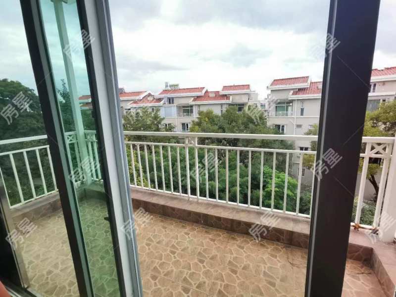 5室2廳3陽(yáng)臺(tái) 滇池花園別墅戶型圖