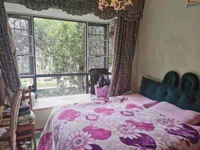 4室2廳2陽臺(tái) 金岸春天衛(wèi)生間