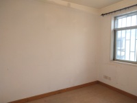 4室2廳2陽(yáng)臺(tái) 鑫安花園客廳