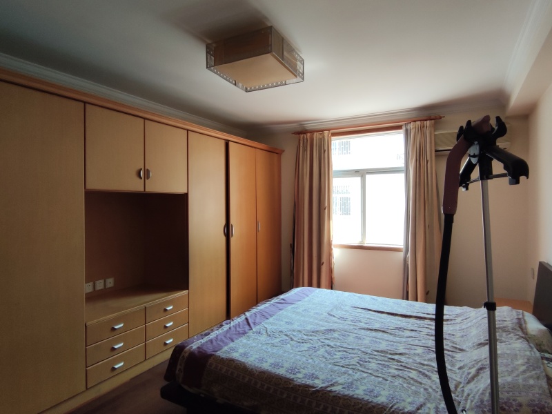 5室2廳2陽臺(tái) 金星小區(qū)其他