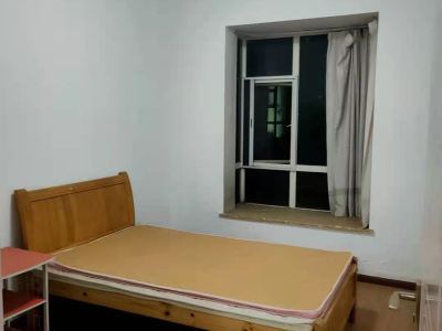 4室2廳2陽(yáng)臺(tái) 滇池世界花苑