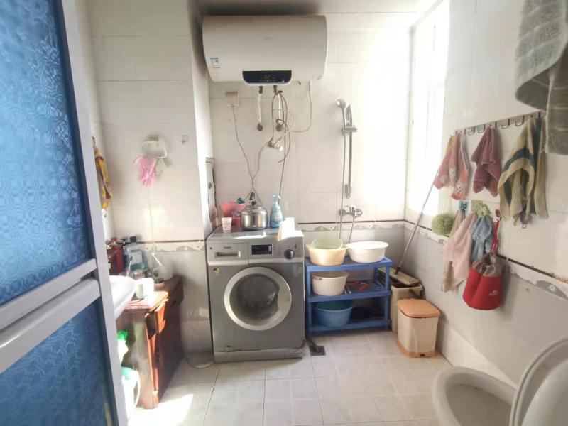 3室2廳1陽臺 城市領地衛(wèi)生間