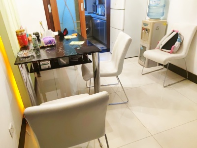 3室2廳1陽臺(tái) 盤江花園