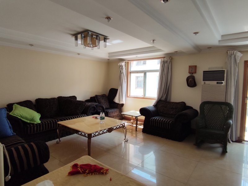 5室2廳2陽臺(tái) 金星小區(qū)其他