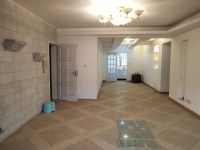 4室2廳2陽(yáng)臺(tái) 鑫安花園客廳