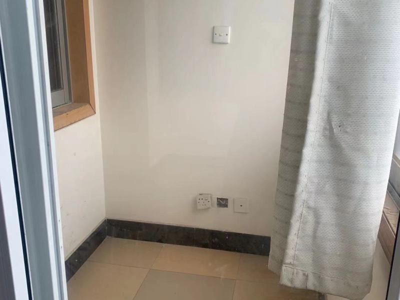 4室2廳2陽臺(tái) 近華浦路近華商住樓其他