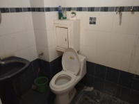 4室2廳2陽(yáng)臺(tái) 鑫安花園客廳