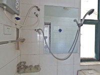 3室2廳2陽臺 滇池嶺秀二期衛(wèi)生間