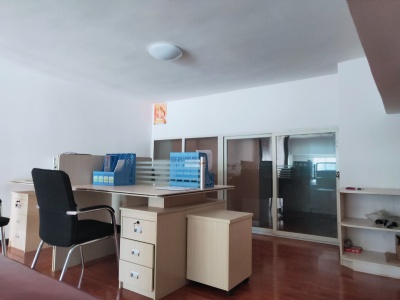 4室2廳2陽臺 鴻城廣場