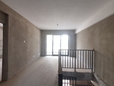 5室2廳3陽臺(tái) 中建龍熙壹號(hào)C區(qū)