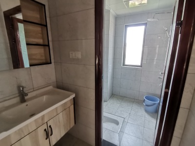 4室2廳2陽(yáng)臺(tái) 萬(wàn)科銀海泊岸觀瀾