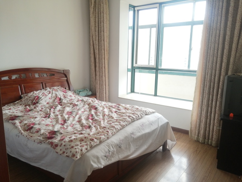 4室2廳2陽臺 滇池嶺秀二期臥室