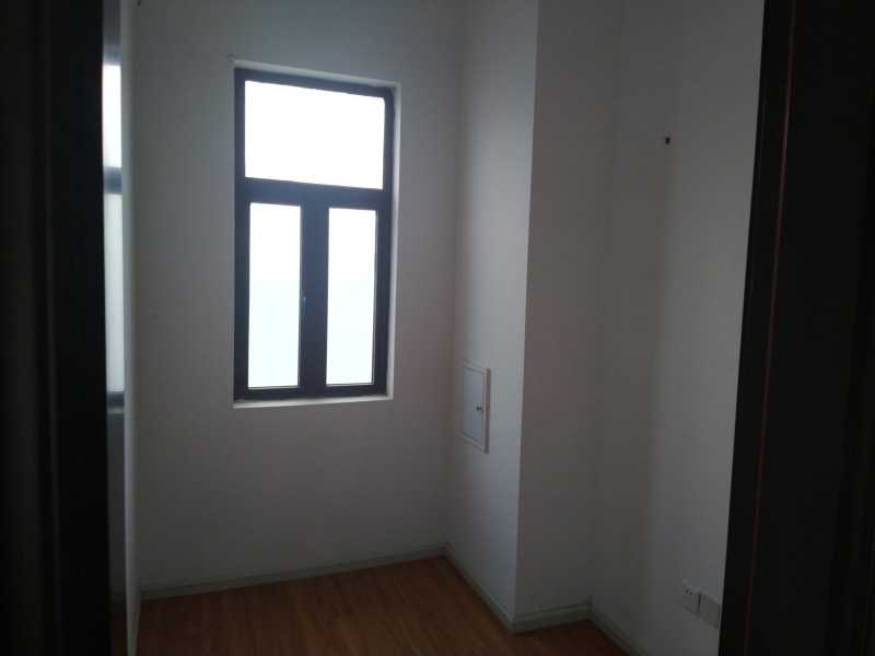 4室2廳2陽臺 滇池衛(wèi)城滟瀾灣別墅客廳