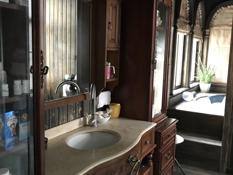 5室3廳3陽臺 滇池春天別墅衛(wèi)生間