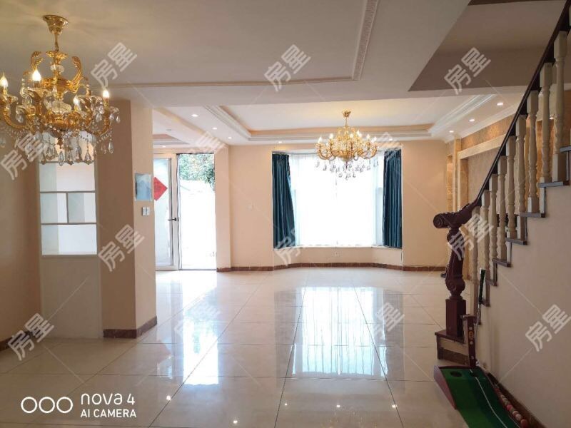 5室2廳3陽臺 陽光海岸地中海別墅餐廳