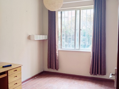 4室2廳1陽臺(tái) 金廬園