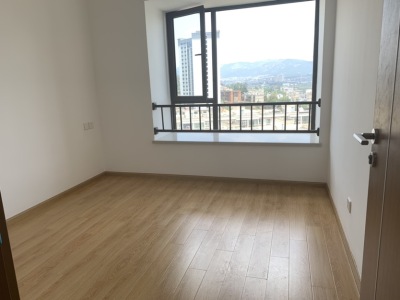 3室2廳1陽臺 中海云著